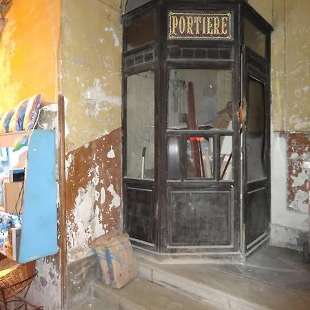 לינה וארוחת בוקר Il Campanile נאפולי