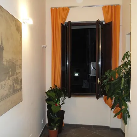 Il Campanile Nápoles